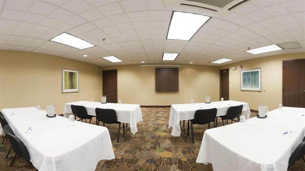 Express & Suites-st. Paul By Ihg