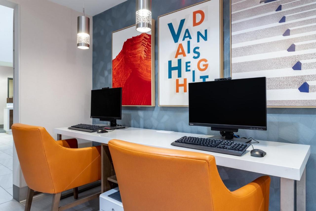 Express & Suites-st. Paul By Ihg Hotel Vadnais Heights