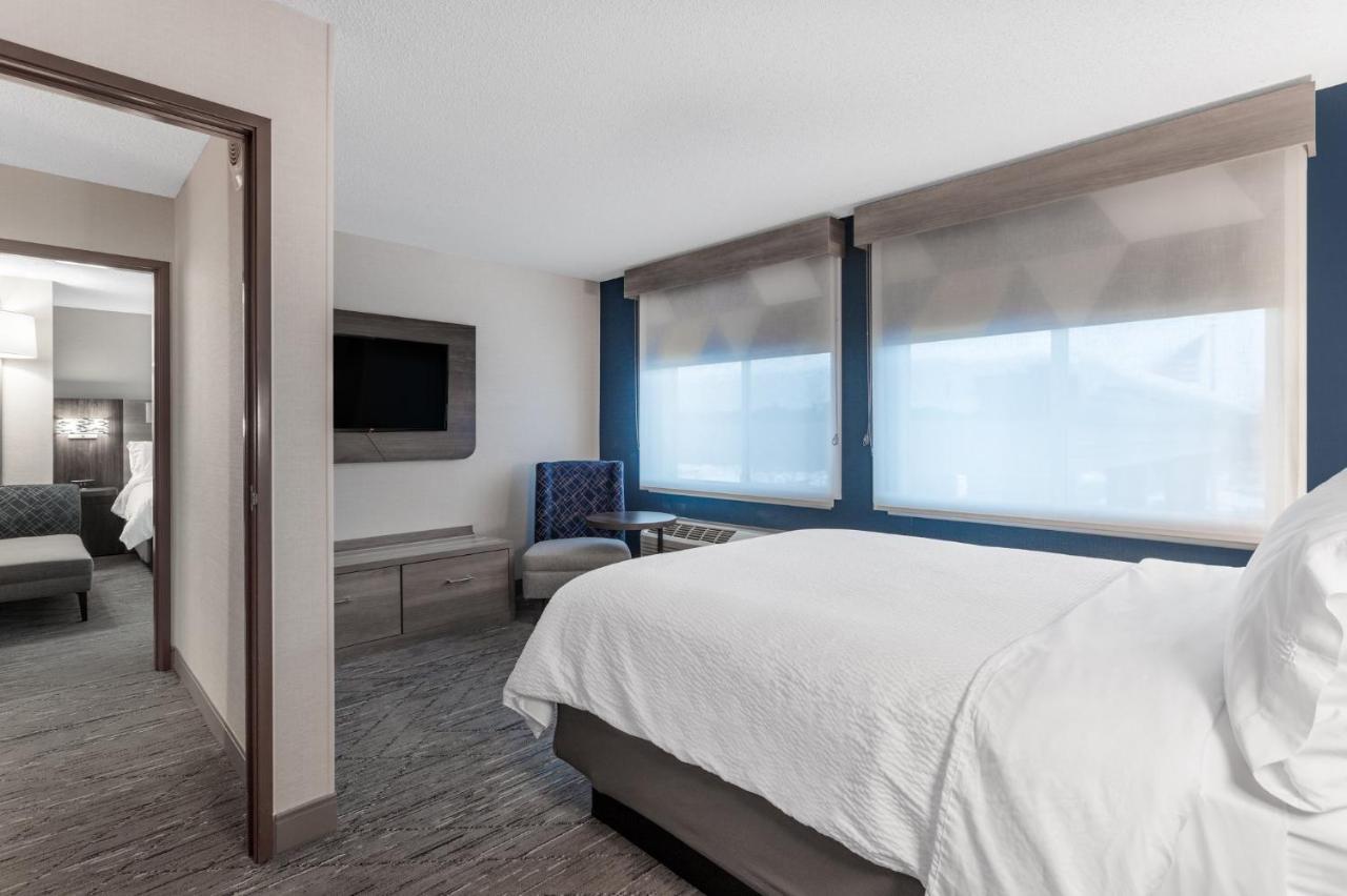 Express & Suites-st. Paul By Ihg