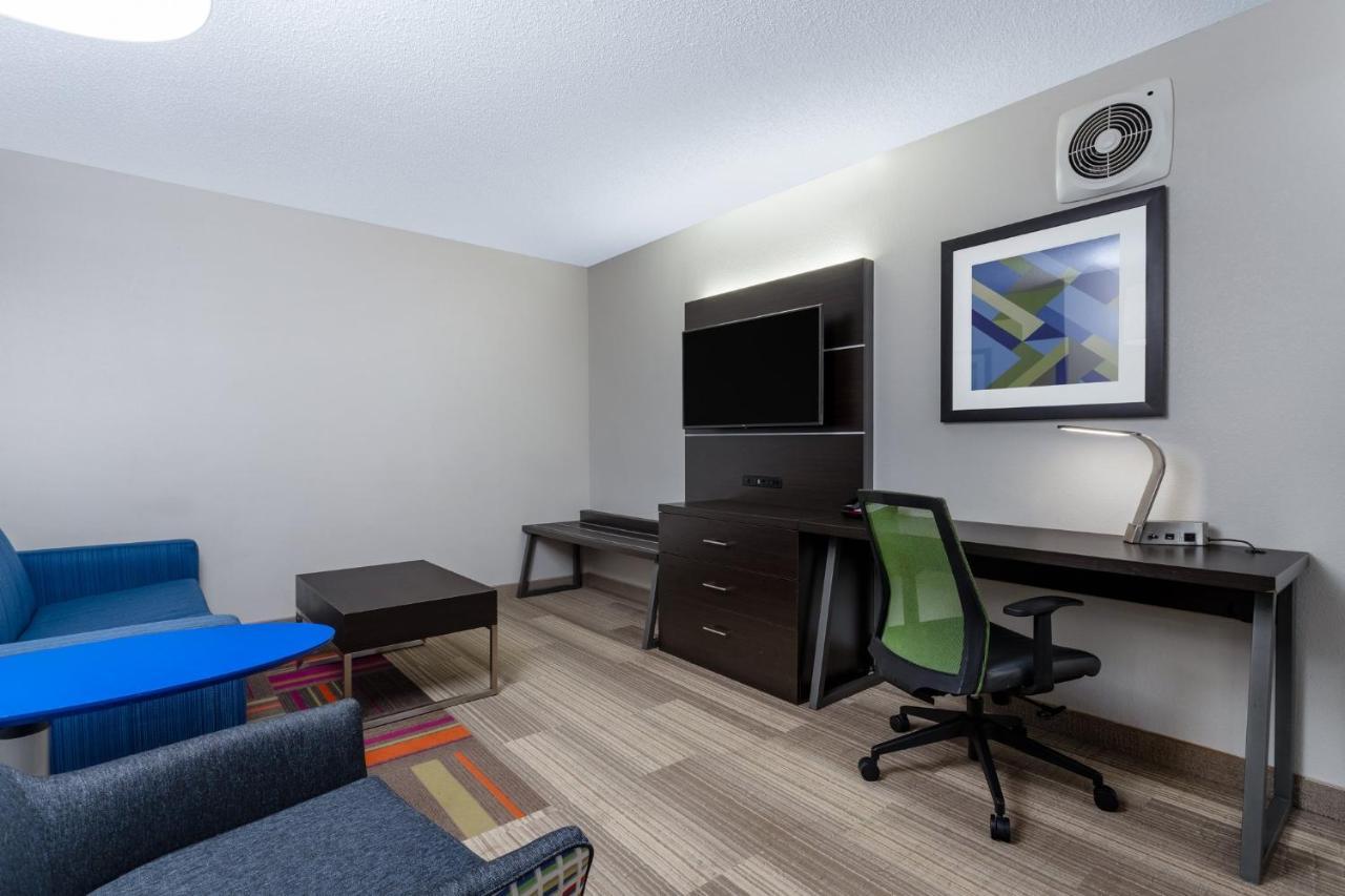 Hotel Express & Suites-st. Paul By Ihg Vadnais Heights