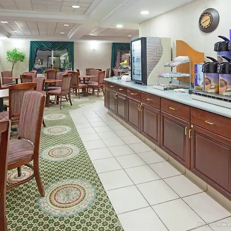 Holiday Inn Express Hotel & Suites-St. Paul By Ihg 