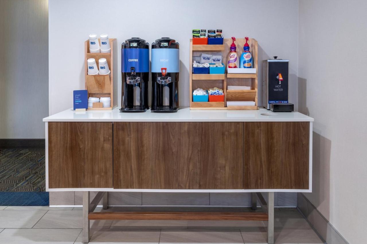 Express & Suites-st. Paul By Ihg 2*