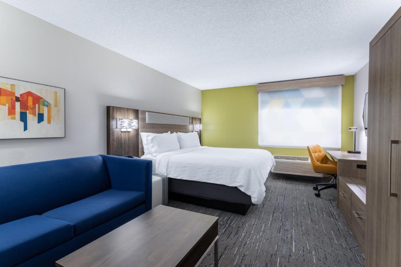 Express & Suites-st. Paul By Ihg 2*